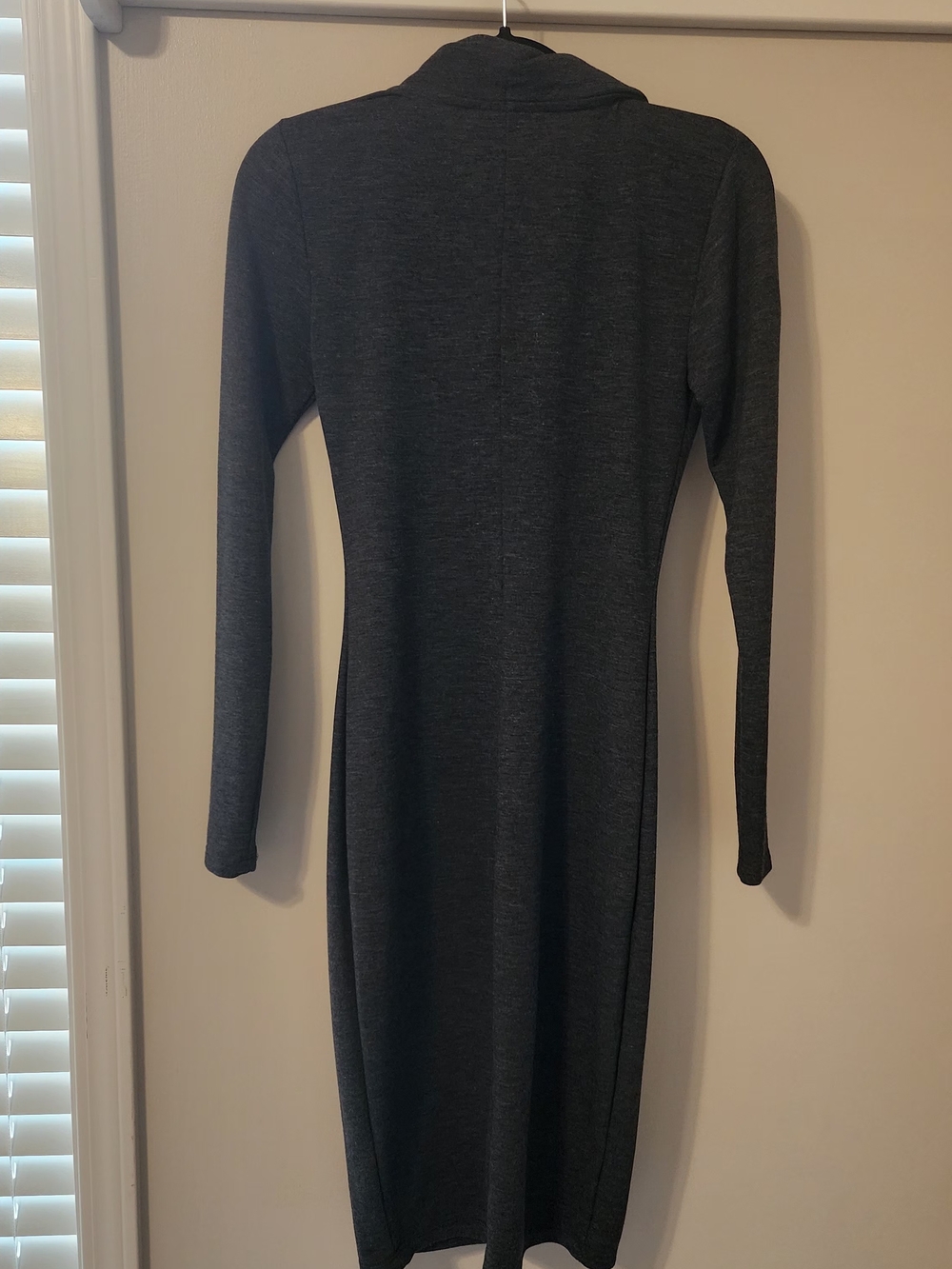 Jennifer Lopez Charcoal Gray Cowl Neck Long-Sleeve Dress - Picture 2 of 3